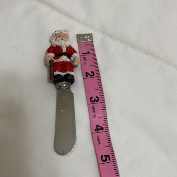 Set of 4 Santa Claus Cheese Spreader Decorative Knife Christmas Resin - Picture 3 of 4